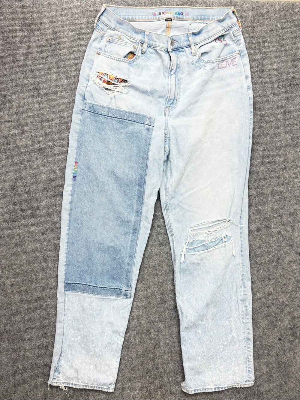 American Eagle Strigid High Rise Baggy Straight Pride Women’s Jeans Size 12